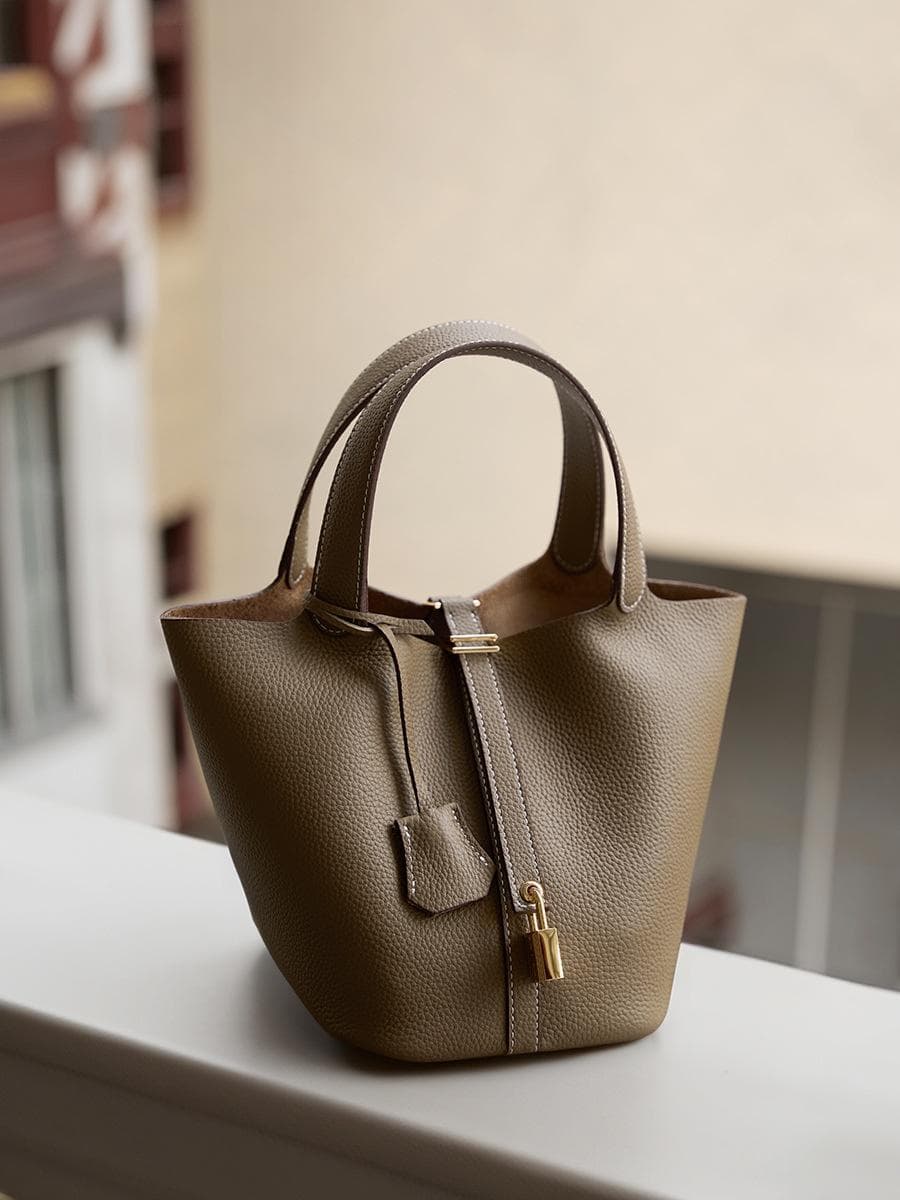 Leather Bucket Bag 4