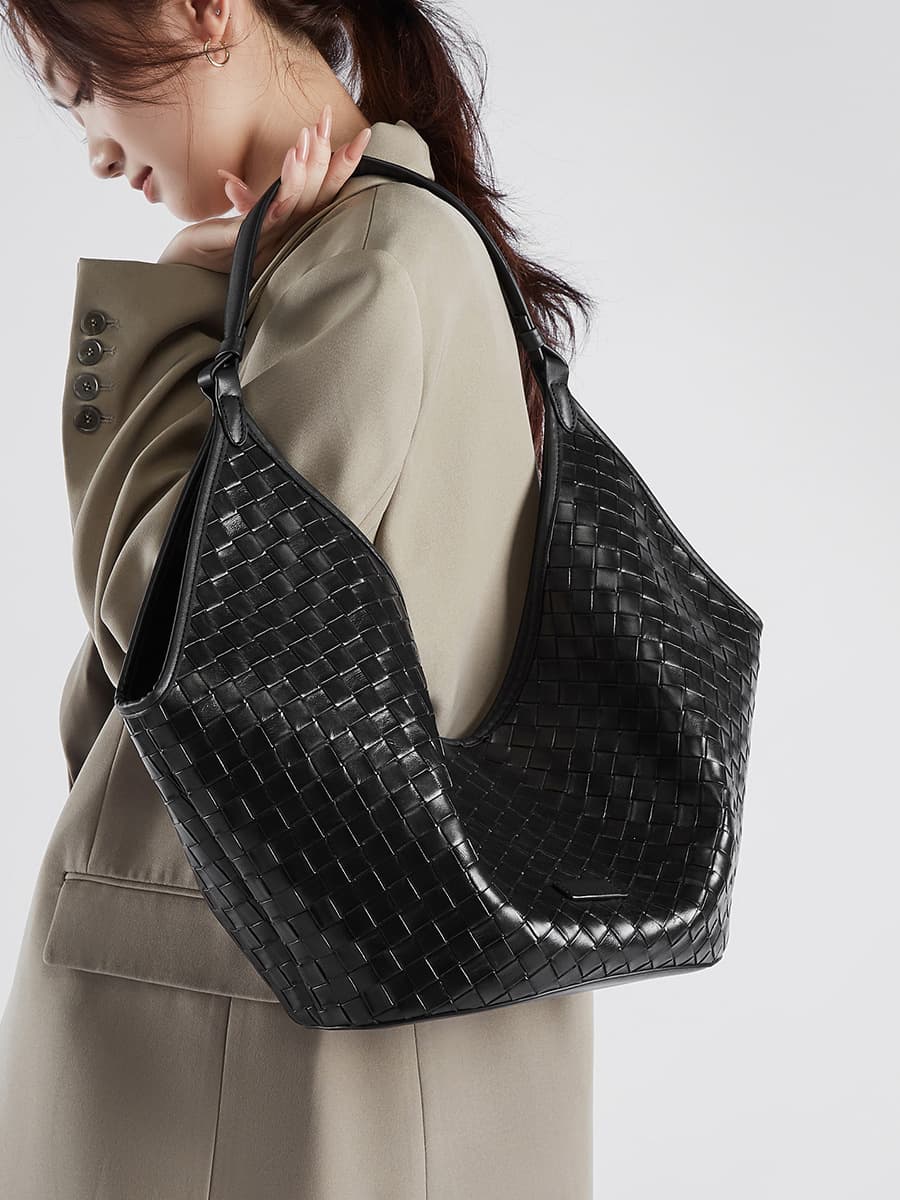 Woven Grain Leather Tote 3