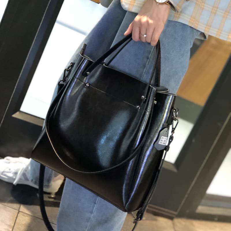 Vintage Leather Oversized Tote 16